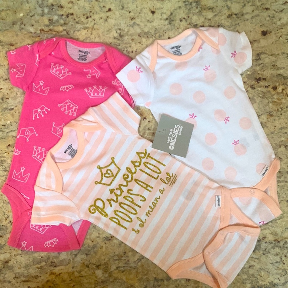 (3 Pk) NWT Onesies Brand (Gerber brand) Princess Barbie Crown Sz 0-3 Months NB